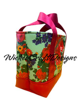 Load image into Gallery viewer, Mint Floral Petite Tote
